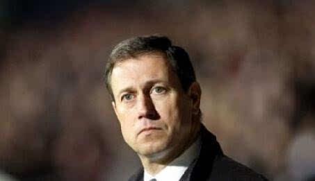 卑鄙的人：克里斯·霍姆斯的故事,克里斯·霍姆斯的黑暗人生轨迹